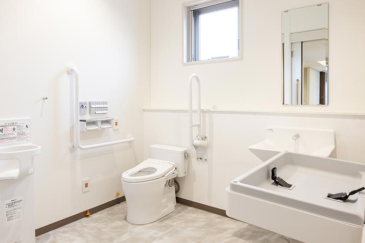 お手洗い(おむつ台)